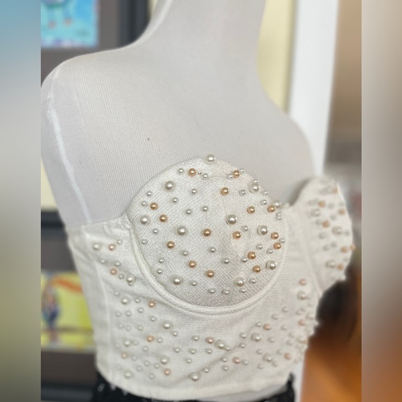 Bridge Tops - Bustier Tube Top White Pearl Embellished Front Cropped Sweetheart Bustline SZ M